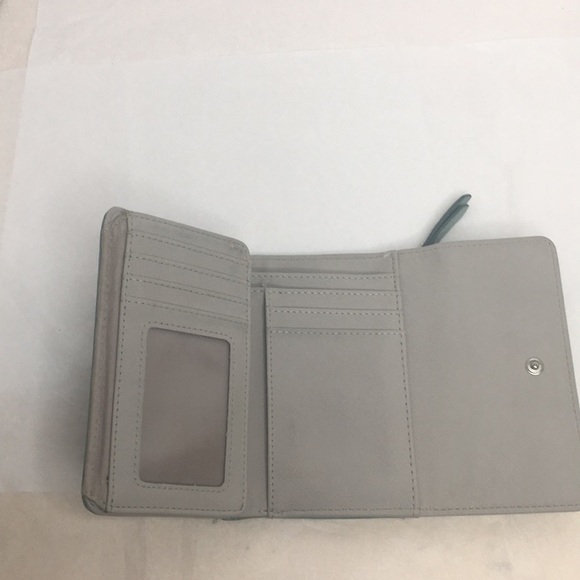 Fossil tri fold wallet in aqua - Picture 3 of 8